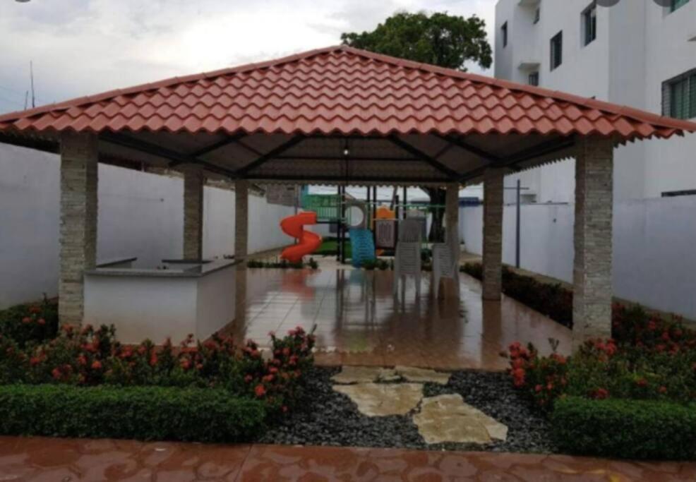 1er piso, 3 Habitaciones con piscina wifi, netflix Santiago De Los Caballeros Exterior foto