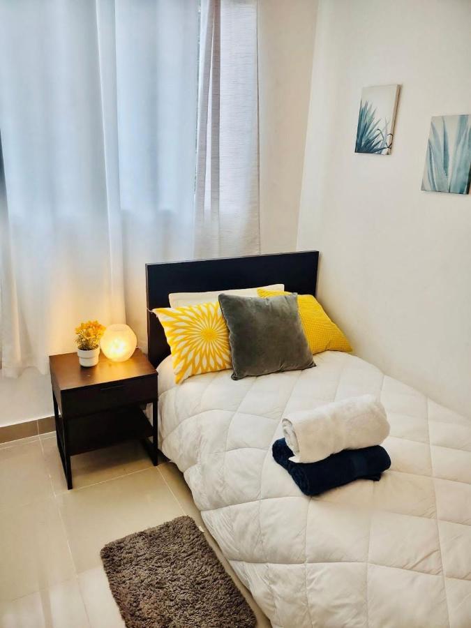 1er piso, 3 Habitaciones con piscina wifi, netflix Santiago De Los Caballeros Exterior foto